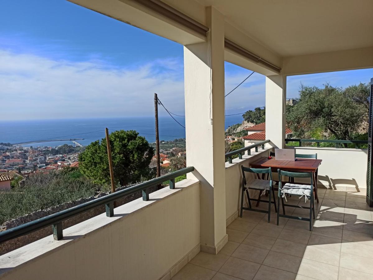 Vila Kiparissia Castle & Sea View Kyparissia Exteriér fotografie