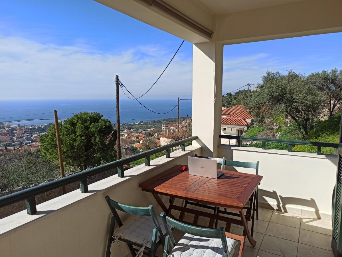 Vila Kiparissia Castle & Sea View Kyparissia Exteriér fotografie